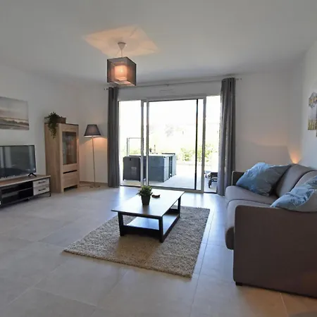 Holiday home Modern Holiday Home In Saint-Raphaa«L With Private Pool