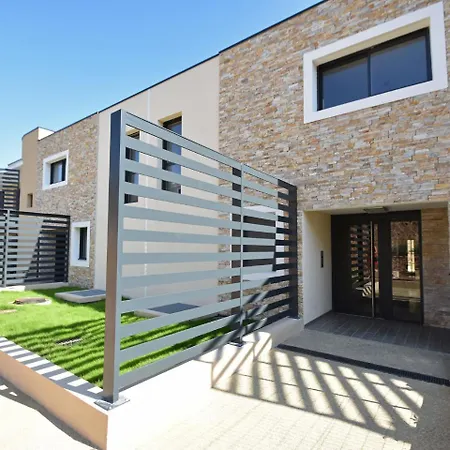 Modern Holiday Home In Saint-Raphaa«L With Private Pool Saint-Raphael (Var)